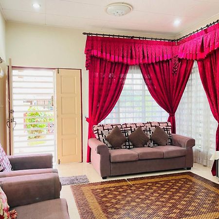 Sofea Homestay 이포 외부 사진