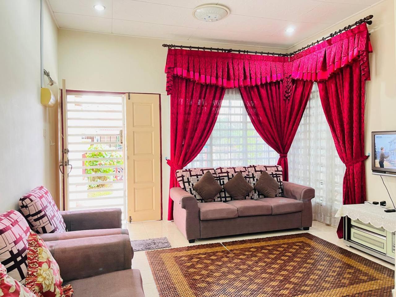 Sofea Homestay 이포 외부 사진