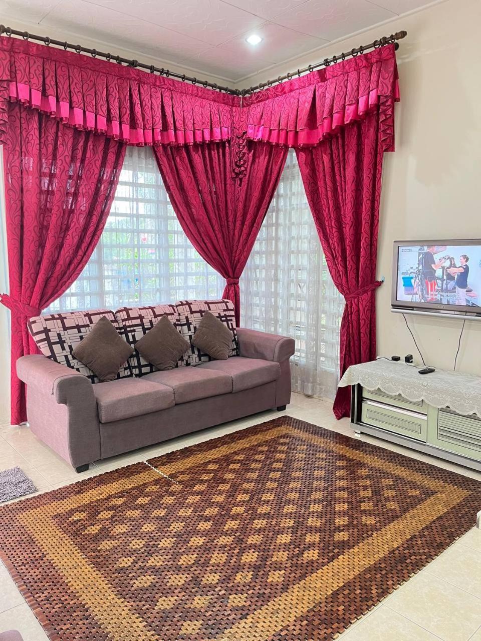 Sofea Homestay 이포 외부 사진